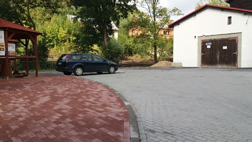 Parking w Sokolcu przy remizie