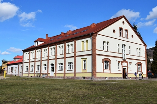 Szkoła podstawowa w Ludwikowicach Kł.