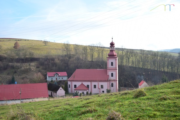 Kości&oacute;ł w Czerwieńczycach. Fot.B.Adamska