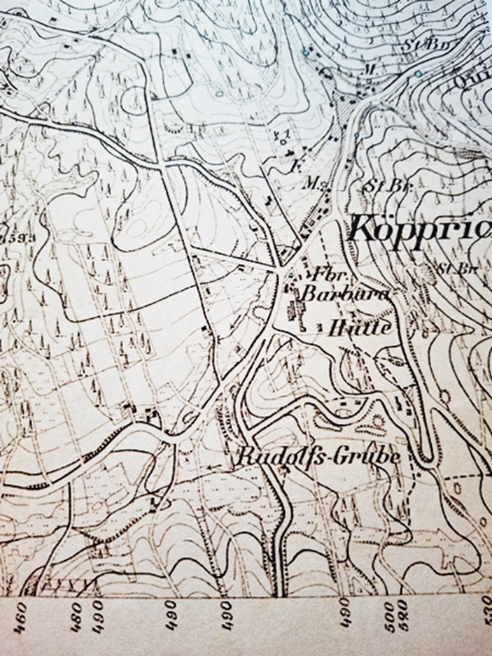 1. Fragment mapy topograficznej Przyg&oacute;rza z 1896 r. z lokalizacją osiedla fabrycznego (igrek.amzp.pl)